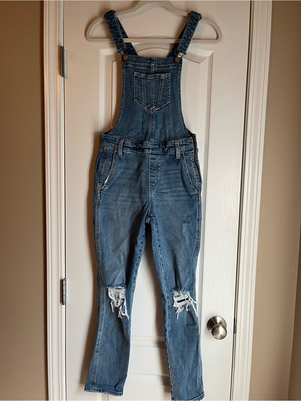 Old Navy Light Blue Denim Women's Ripped Overalls